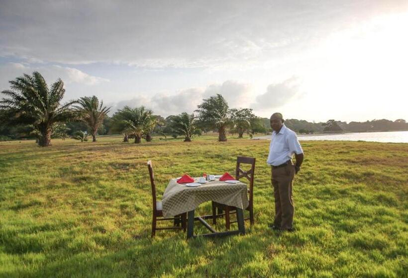 هتل Victoria Forest Resort