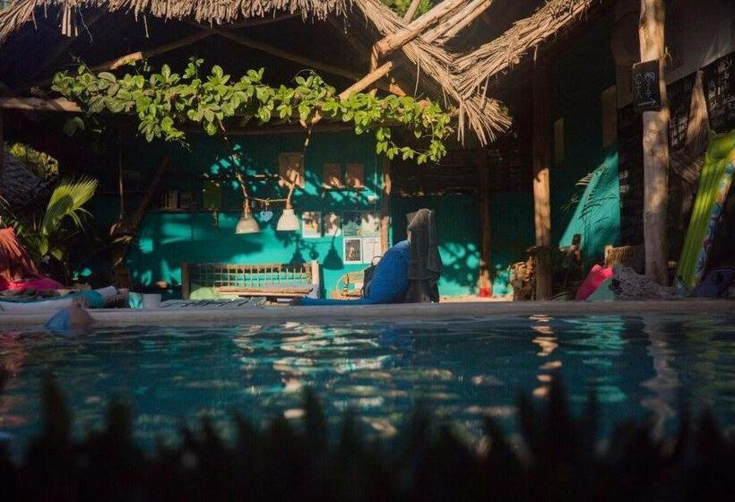 בית מלון כפרי Zanzistar Lodge