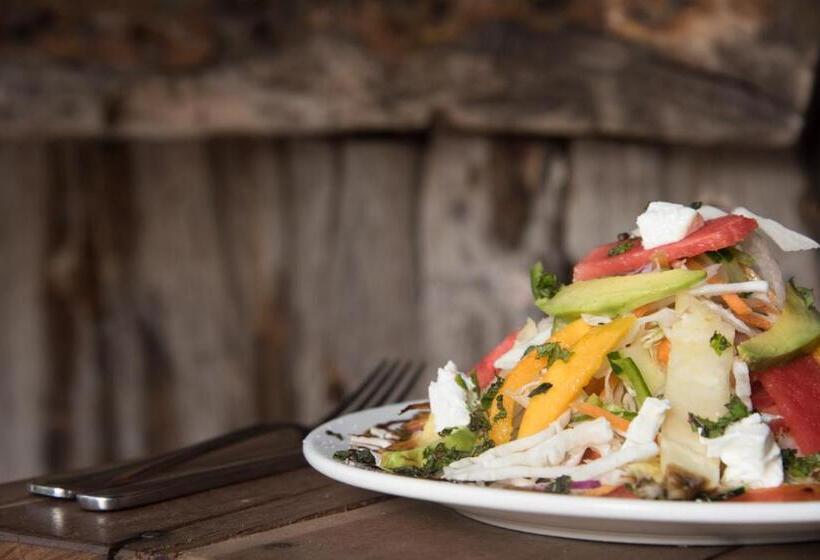 בית מלון כפרי Zanzistar Lodge