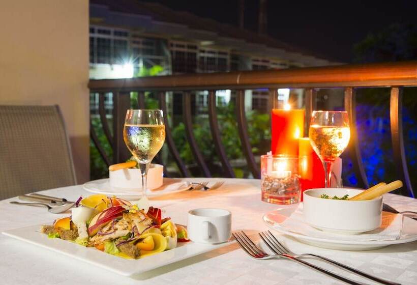 Jacana Amazon Wellness Resort