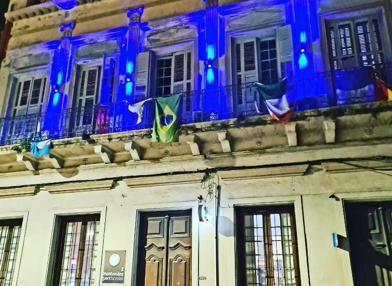 Montevideo Port Hostel