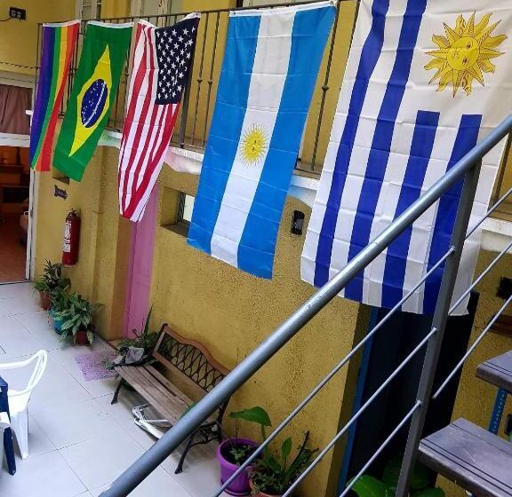 Montevideo Port Hostel