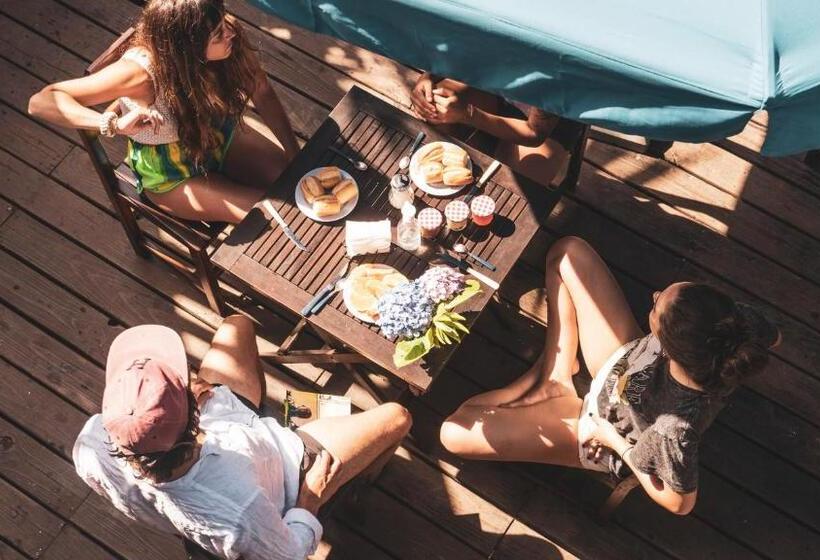 Piedra Alta Hostel & Suites