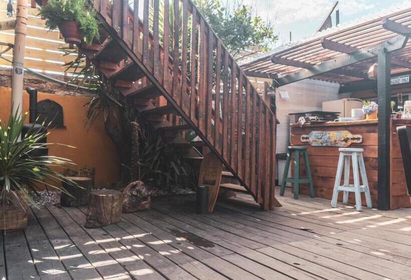 Piedra Alta Hostel & Suites