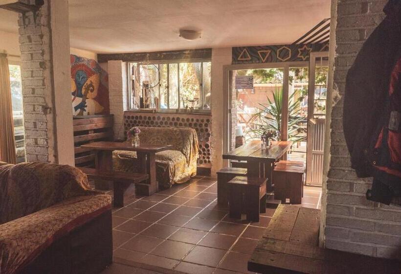 Piedra Alta Hostel & Suites