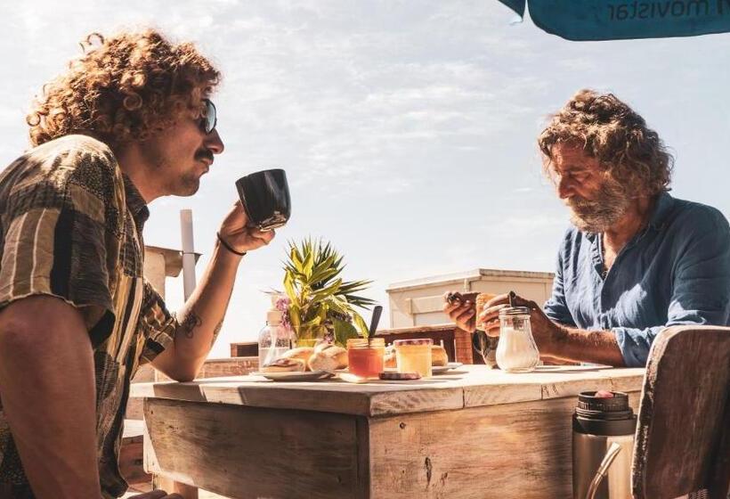 Piedra Alta Hostel & Suites