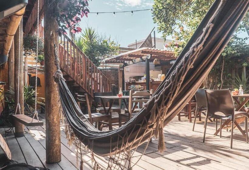 Piedra Alta Hostel & Suites