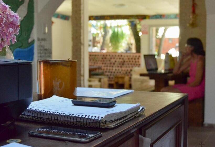 Piedra Alta Hostel & Suites