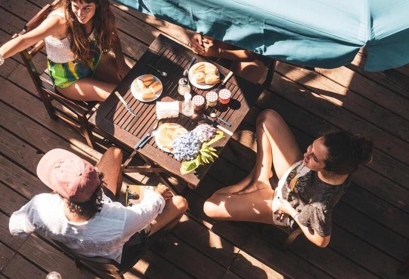 Piedra Alta Hostel & Suites