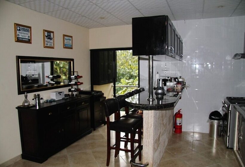 منتجع Panama Big Game Club