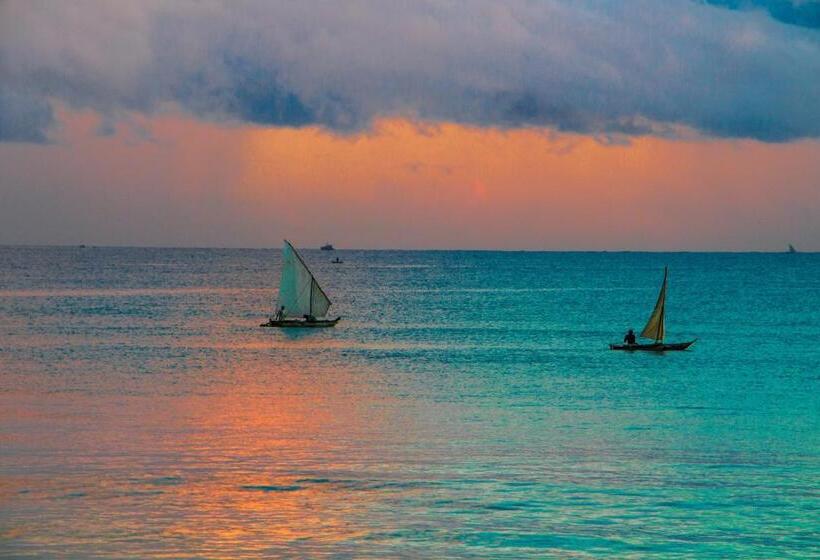 Sunrise Beach Resort