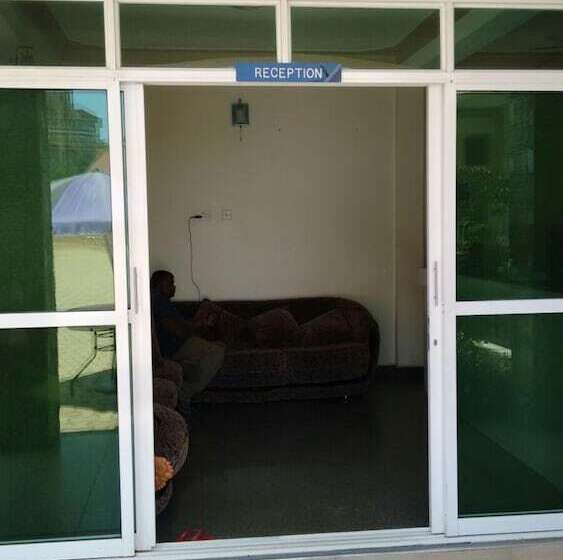 United Motel Entebbe