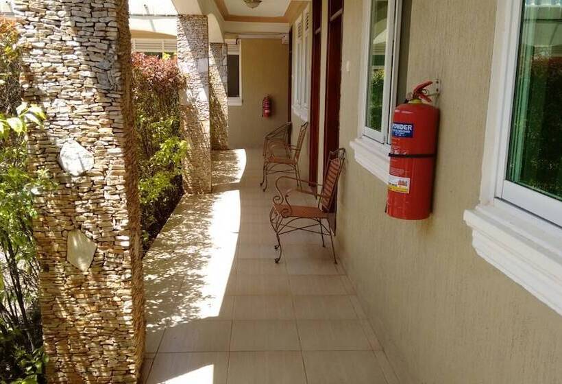 United Motel Entebbe