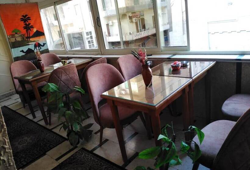 فندق صغير Panorama Palace