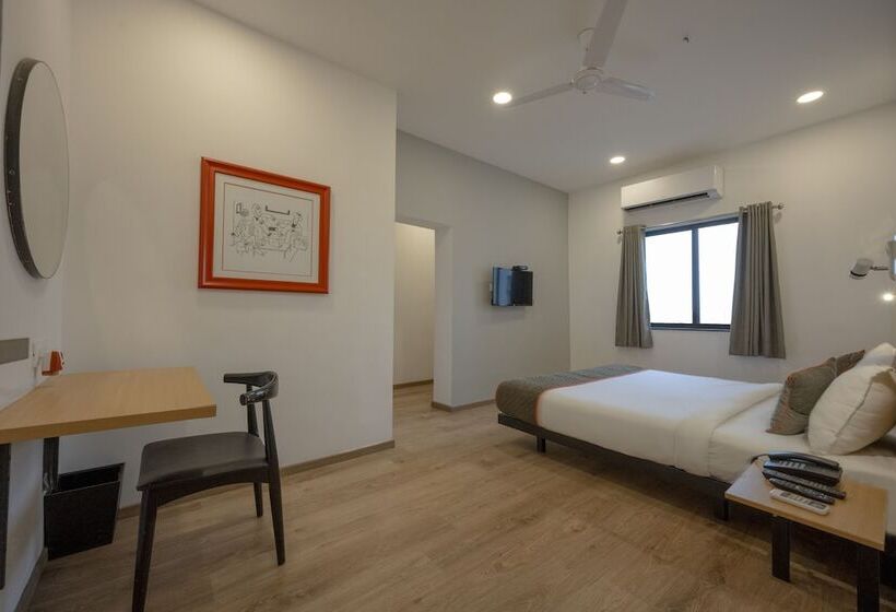 Отель Signature Inn