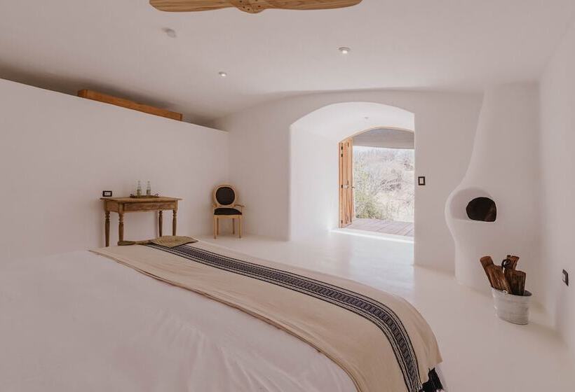 فندق The White Lodge