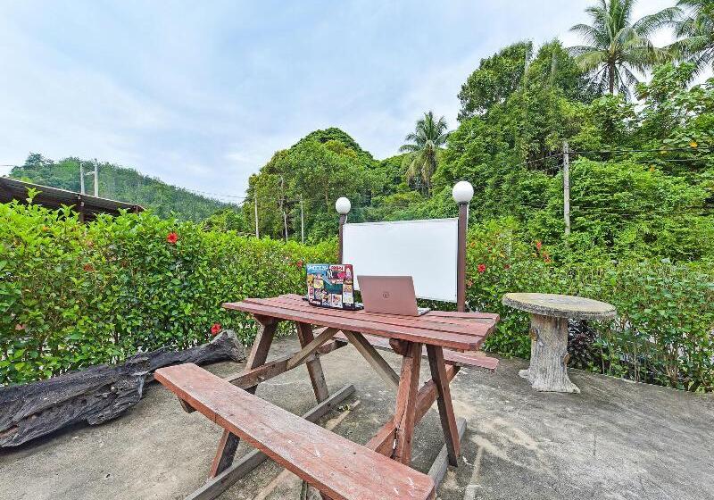 Oyo 90618 D'tahan Motel Taman Negara