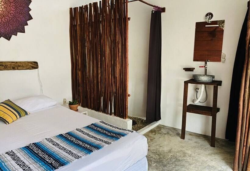 El Búho Bacalar Eco Cabañas Hostal