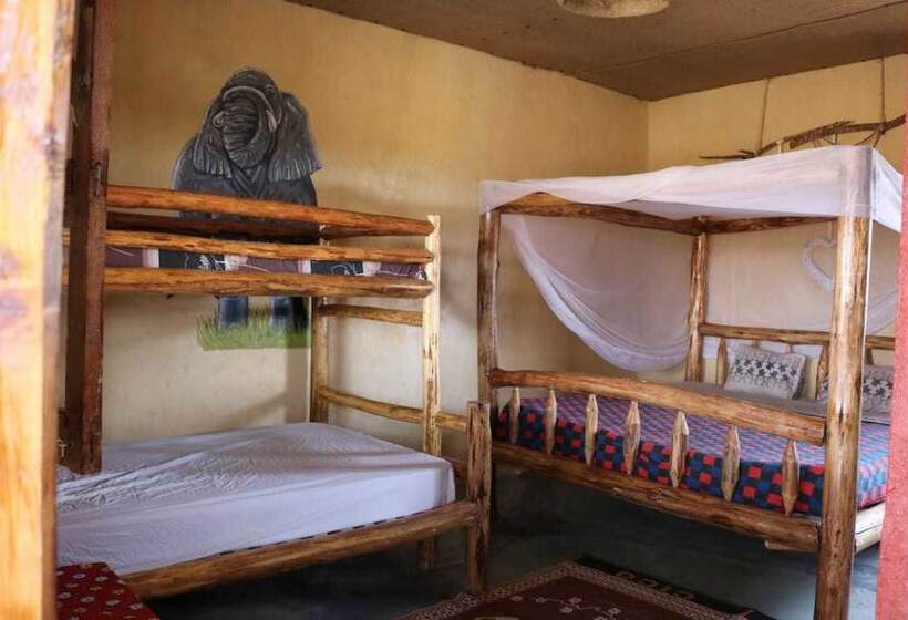 Hotel We4kenya Guesthouses And Farm