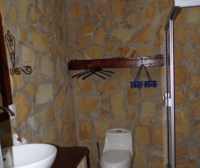 Mycasa's Bed And Breakfast