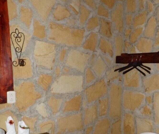 Mycasa's Bed And Breakfast