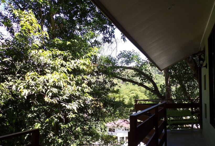 Mycasa's Bed And Breakfast