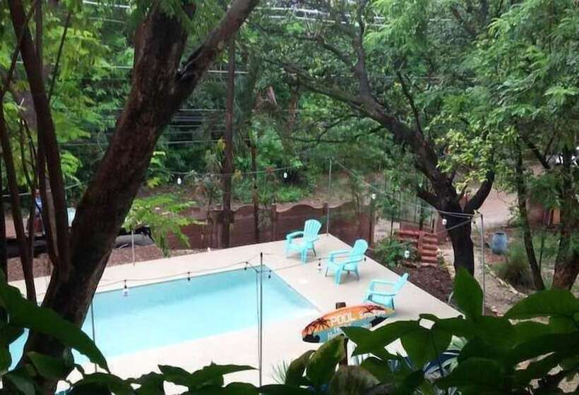 Casa Pura Vida Surf Hostel