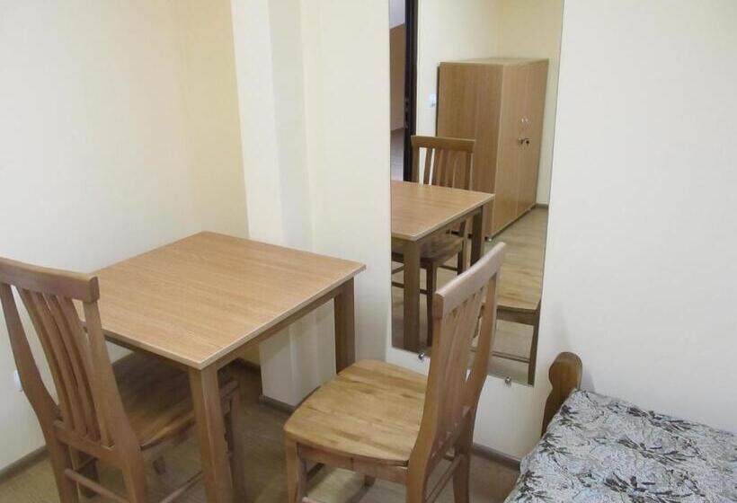 فندق صغير Mini Hotel Na Pidgradskiy