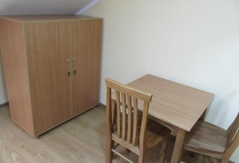 فندق صغير Mini Hotel Na Pidgradskiy