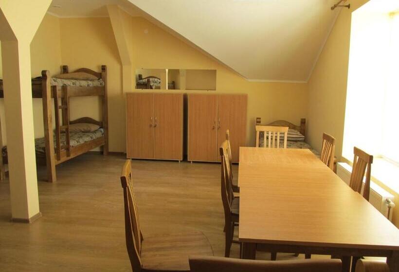 فندق صغير Mini Hotel Na Pidgradskiy