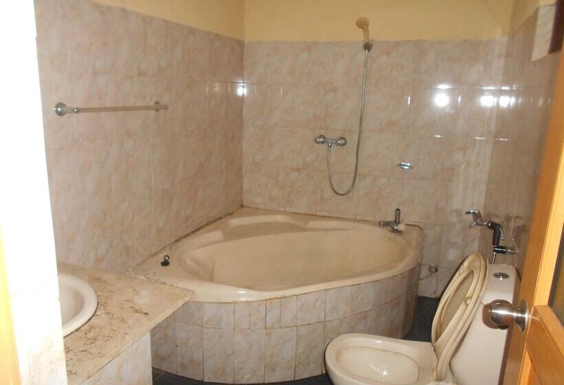 مبيت وإفطار Sapphire Holiday Resort