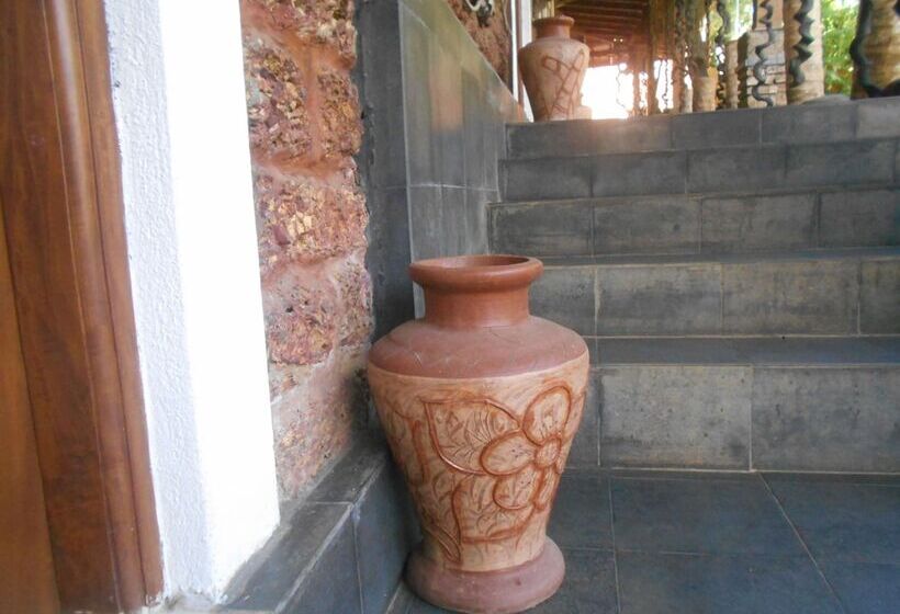 مبيت وإفطار Sapphire Holiday Resort