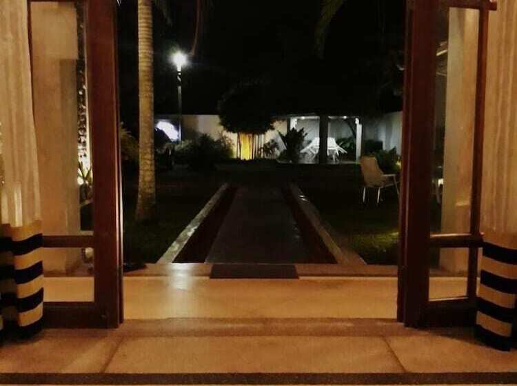 مبيت وإفطار Villa Dominikku