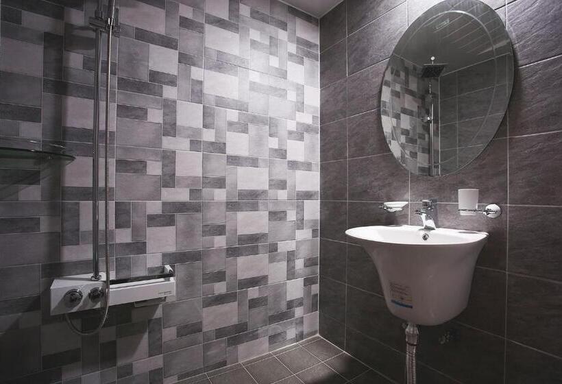 Goodstay Grand Motel Chuncheon