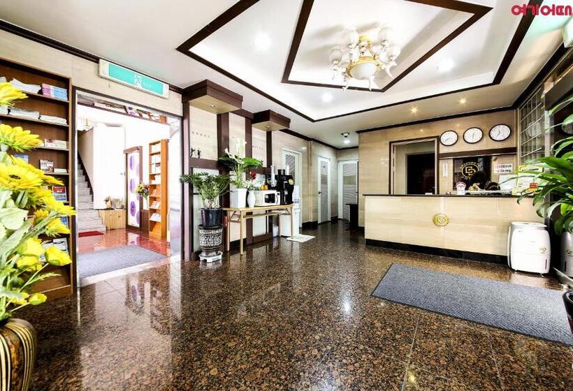 Goodstay Grand Motel Chuncheon