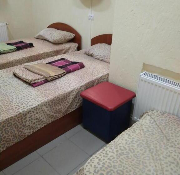 Hostel Mnogoborets F. Klub