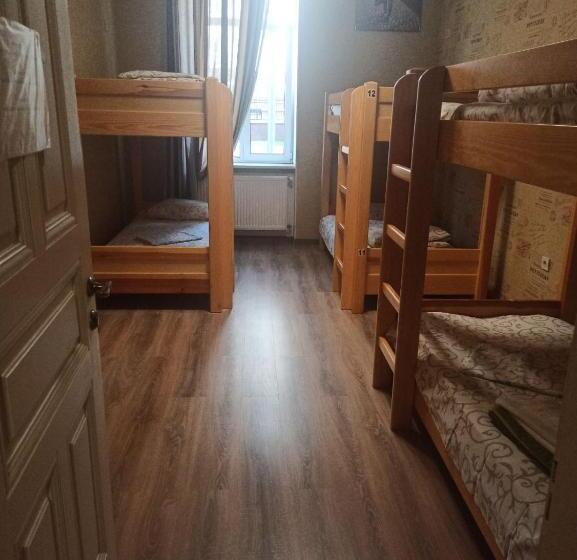 Hostel Q ,15 хв до жд вокзалу