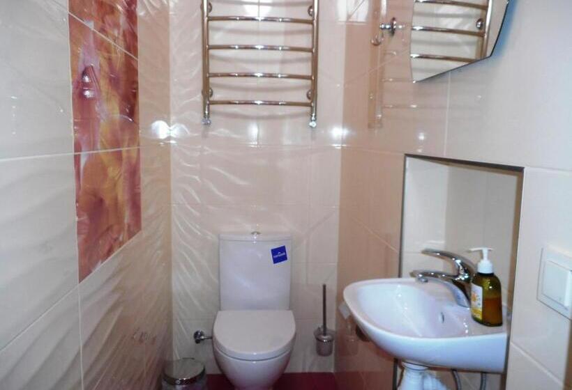 Hostel Q ,15 хв до жд вокзалу