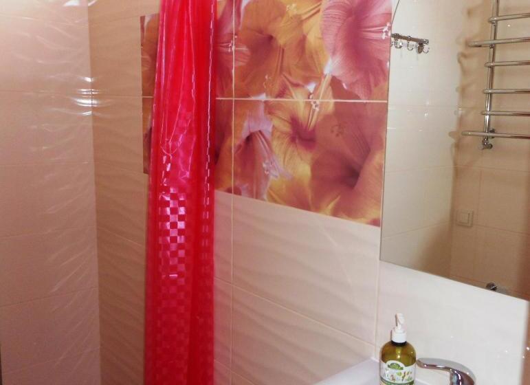 Hostel Q ,15 хв до жд вокзалу