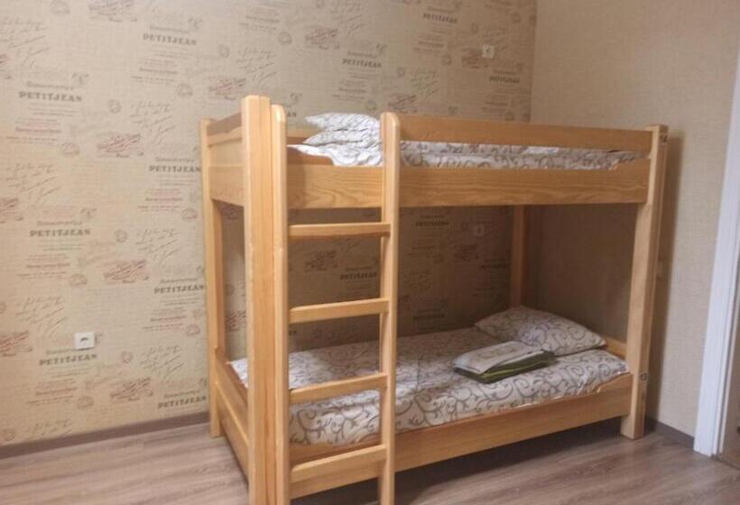 Hostel Q ,15 хв до жд вокзалу