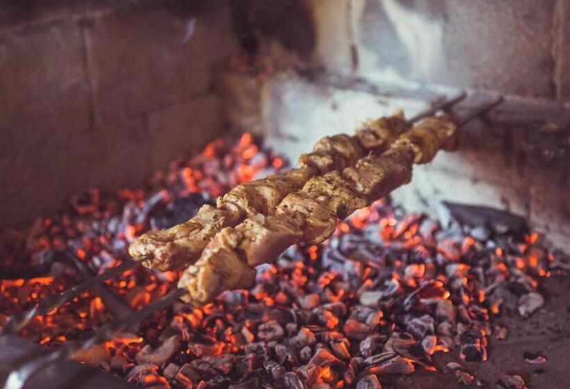 هتل срібний водограй
