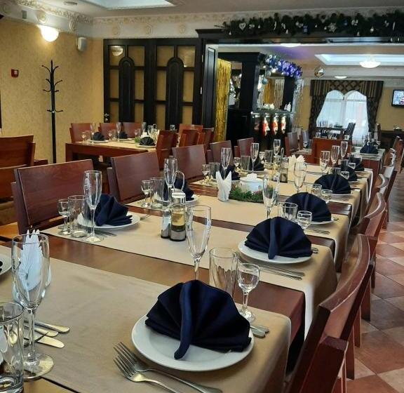 هتل срібний водограй