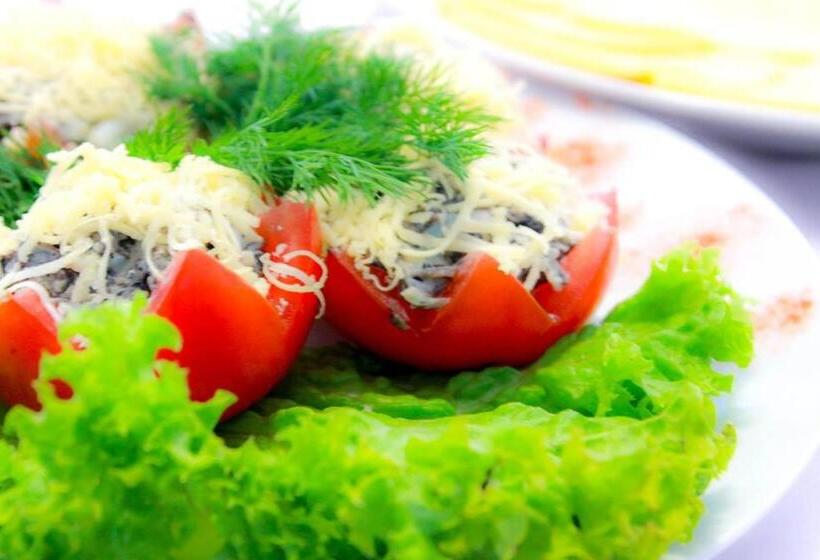 בית מלון כפרי 4 Seasons