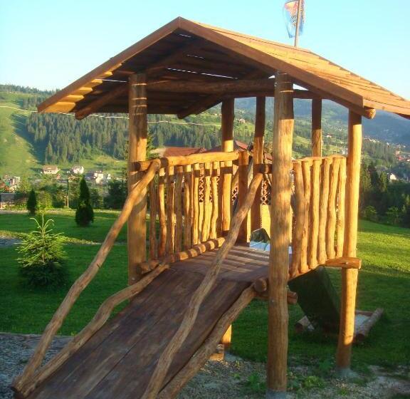 בית מלון כפרי Alpenhof Pansion