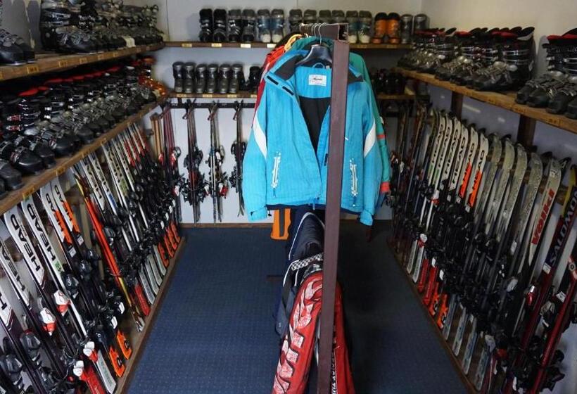 בית מלון כפרי Alpenhof Pansion