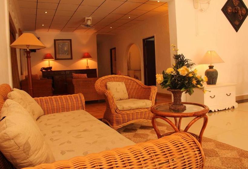 酒店 Capital O 236 Amaa River Garden