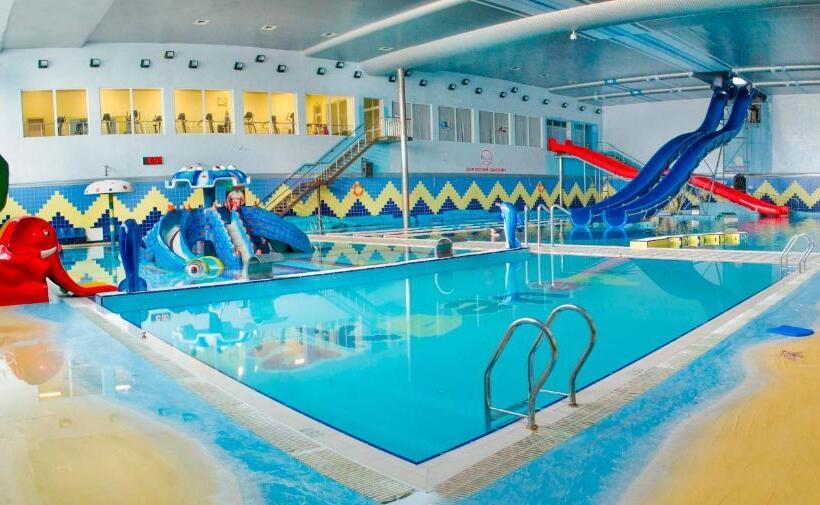 هتل Aquapark Alligator