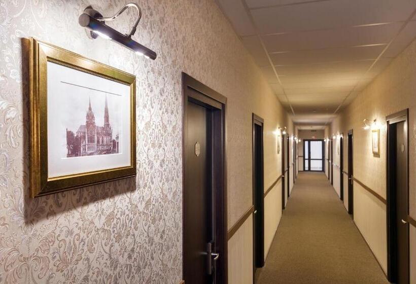 هتل Avalon Palace