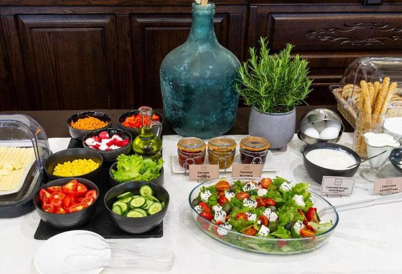 هتل Avalon Palace