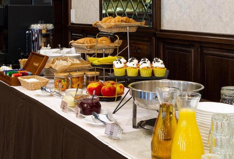 هتل Avalon Palace